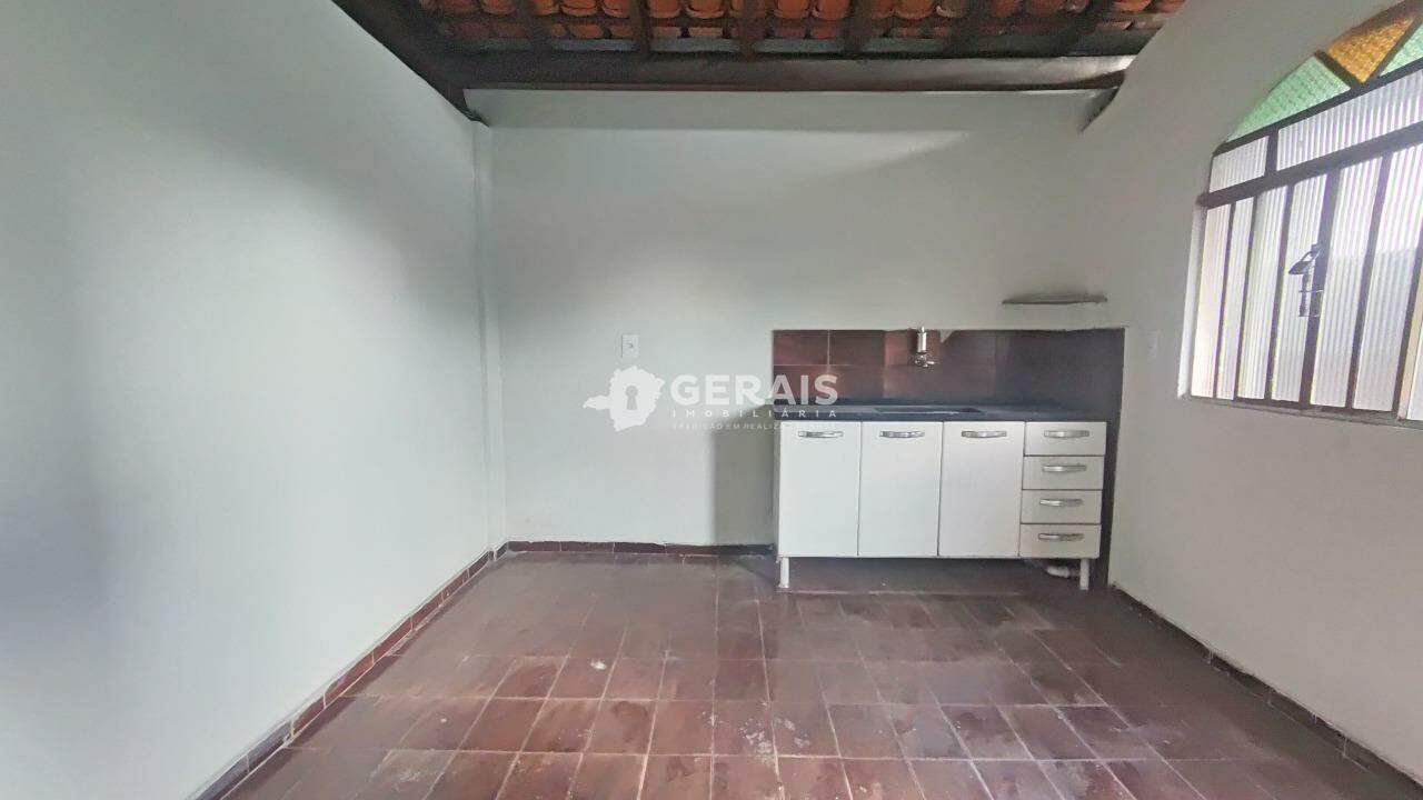 Casa para aluguel no CATALÃO: 09 - COZINHA