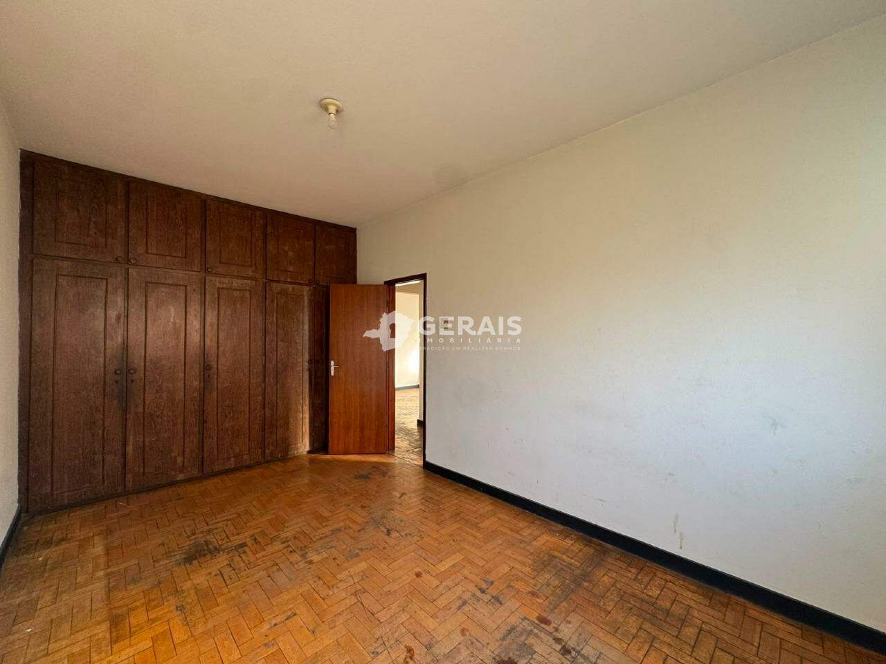 Apartamento para aluguel no CENTRO: 06- QUARTO 02