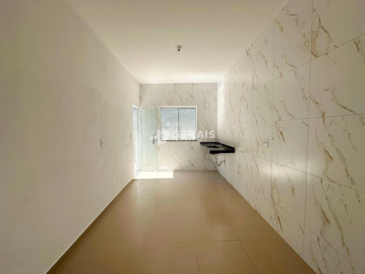 Casa à venda no JARDIM CANDIDES: 04 - COZINHA