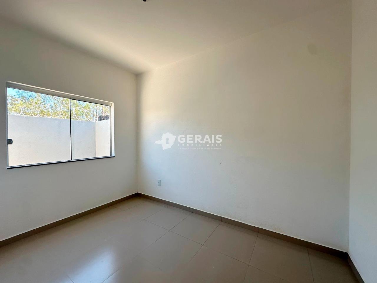 Casa à venda no JARDIM CANDIDES: 05 - QUARTO 01