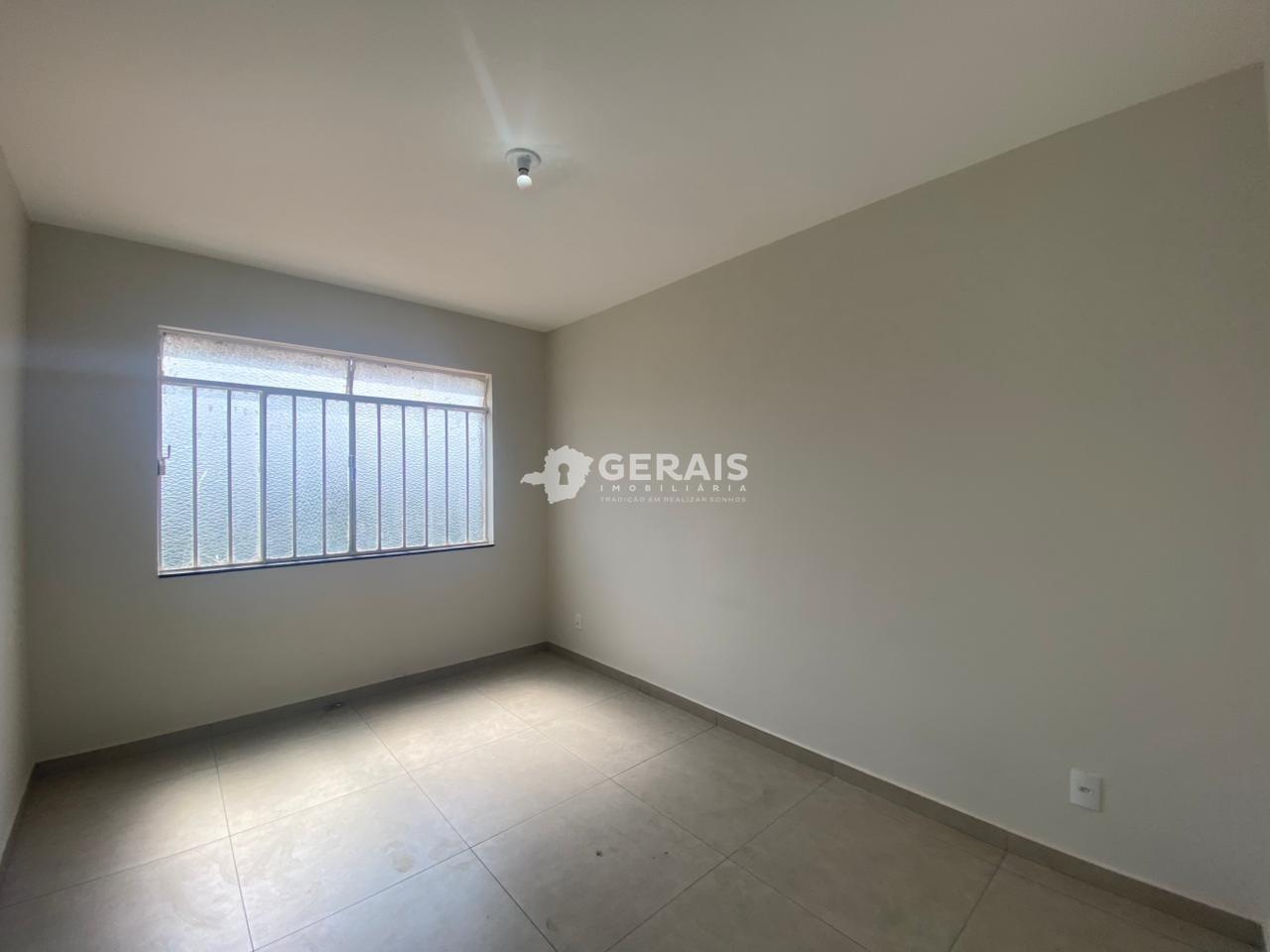 Apartamento para aluguel no CENTRO: 04 - QUARTO 01