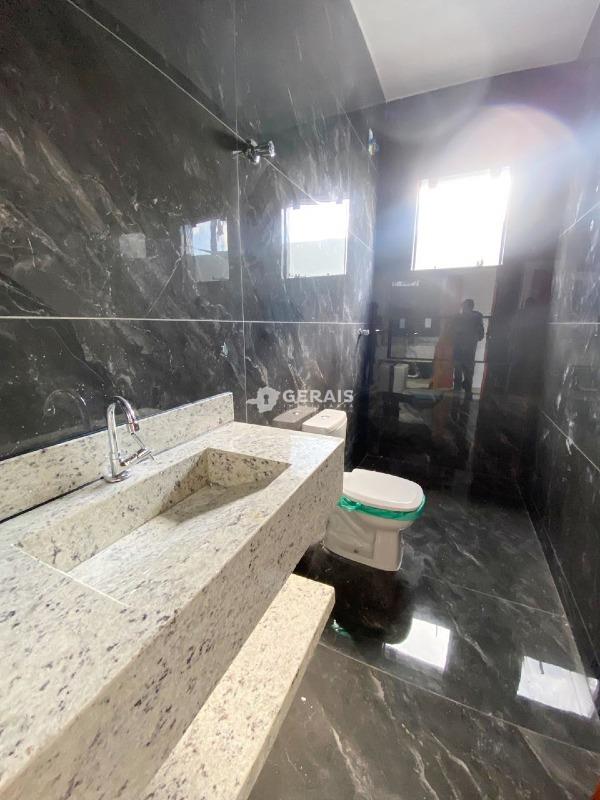 Casa à venda no NOVA HOLANDA: 07- BANHO SUÍTE