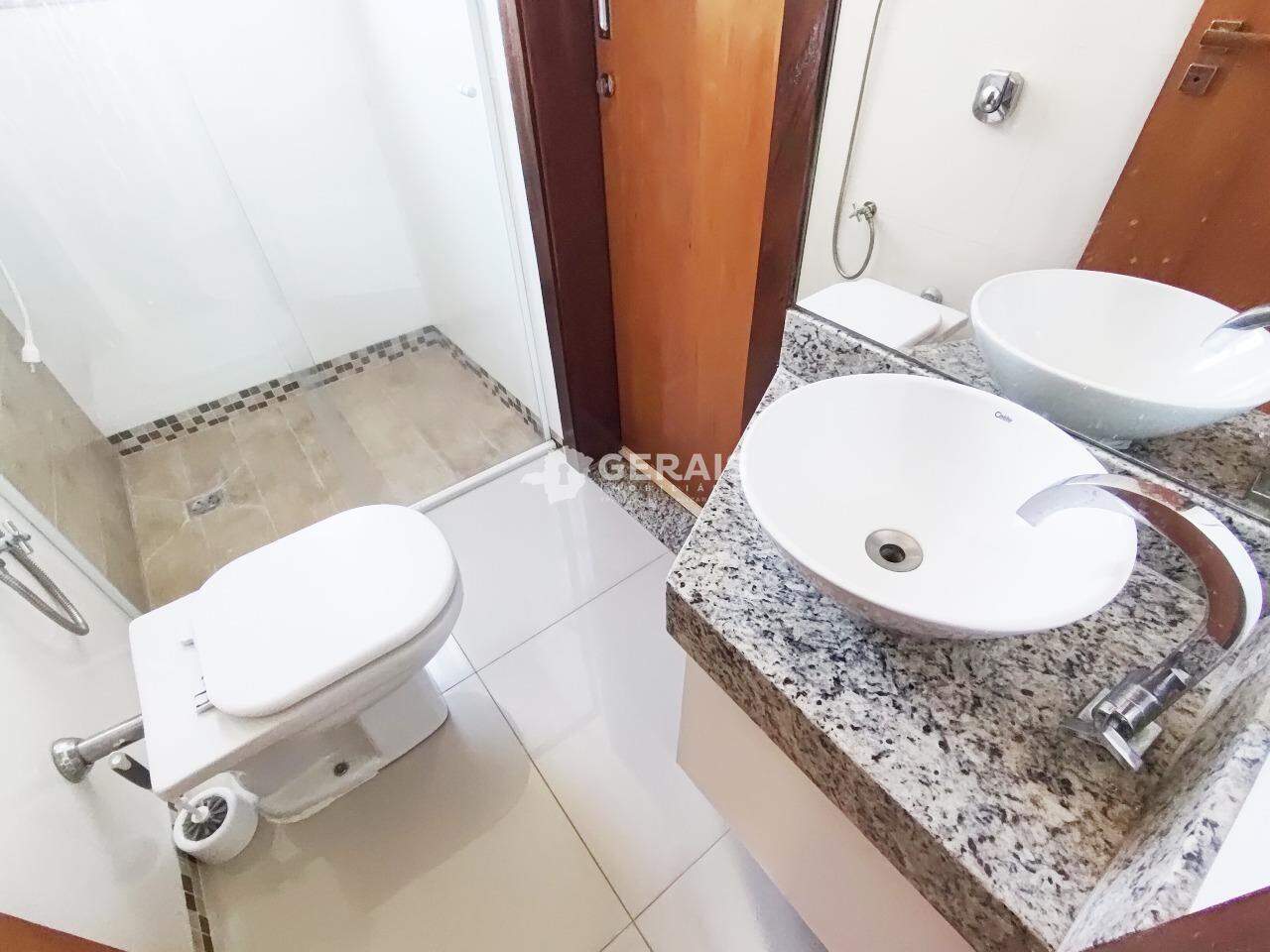 Apartamento para aluguel no SIDIL: 08- BANHO SOCIAL