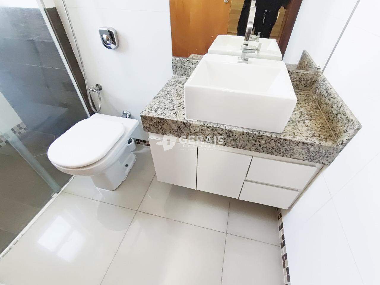 Apartamento para aluguel no SIDIL: 07- BANHO SUÍTE