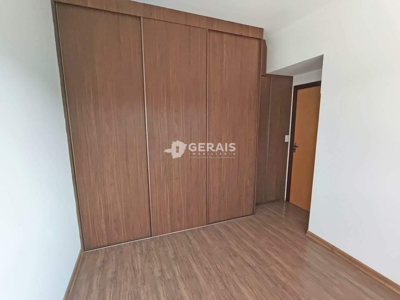 Apartamento para aluguel no SÃO JOSÉ: 05- QUARTO SUÍTE