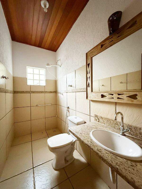 Casa à venda no SANTA ROSA: 07 - BANHO SOCIAL