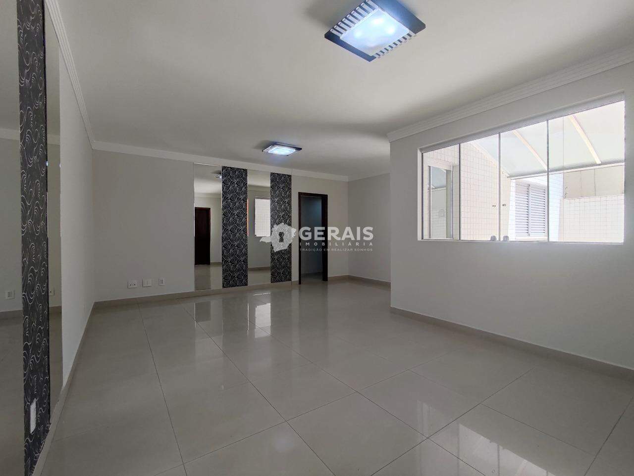 Apartamento à venda no CENTRO: 02- SALA