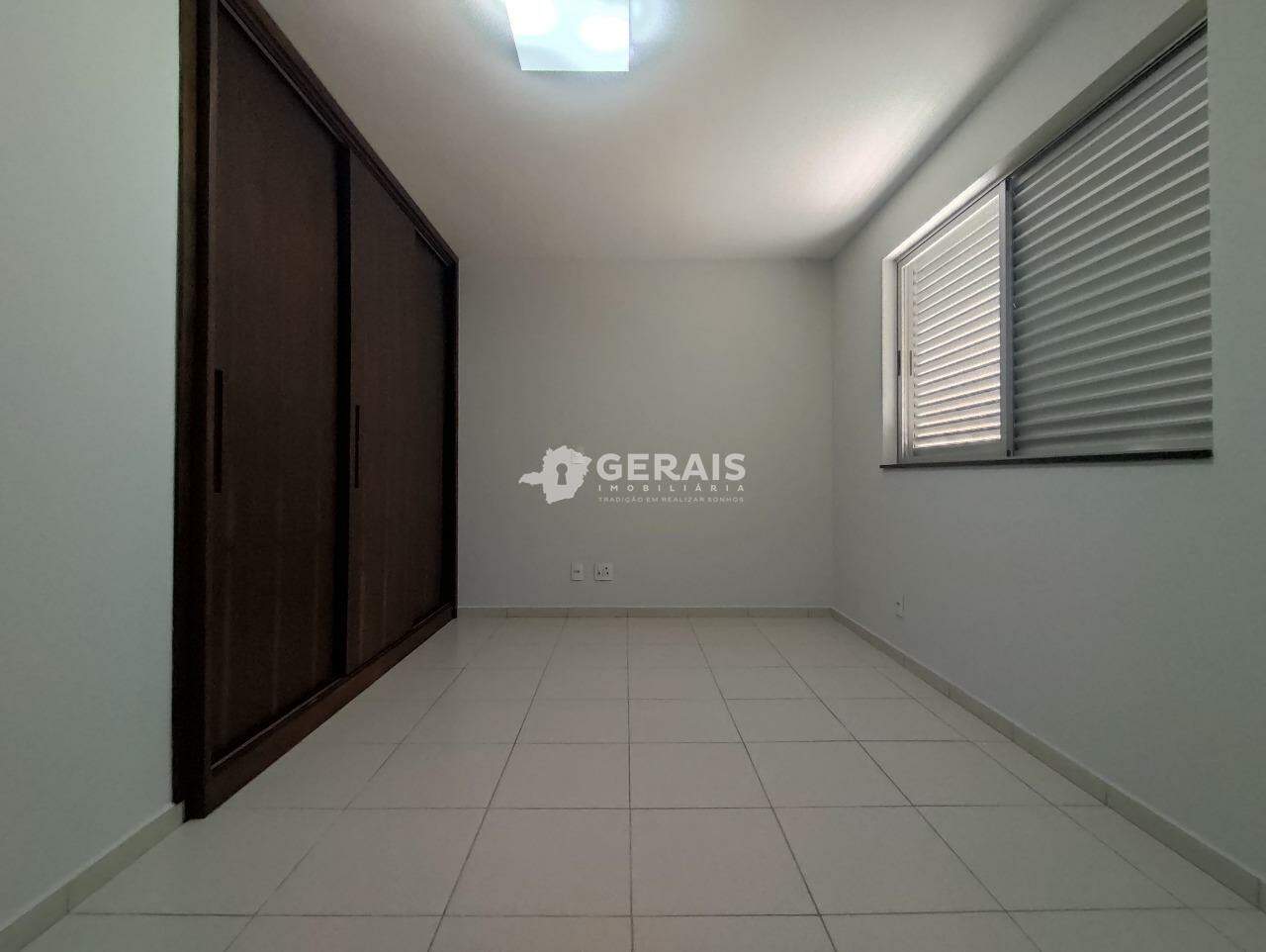 Apartamento à venda no CENTRO: 07- QUARTO 01