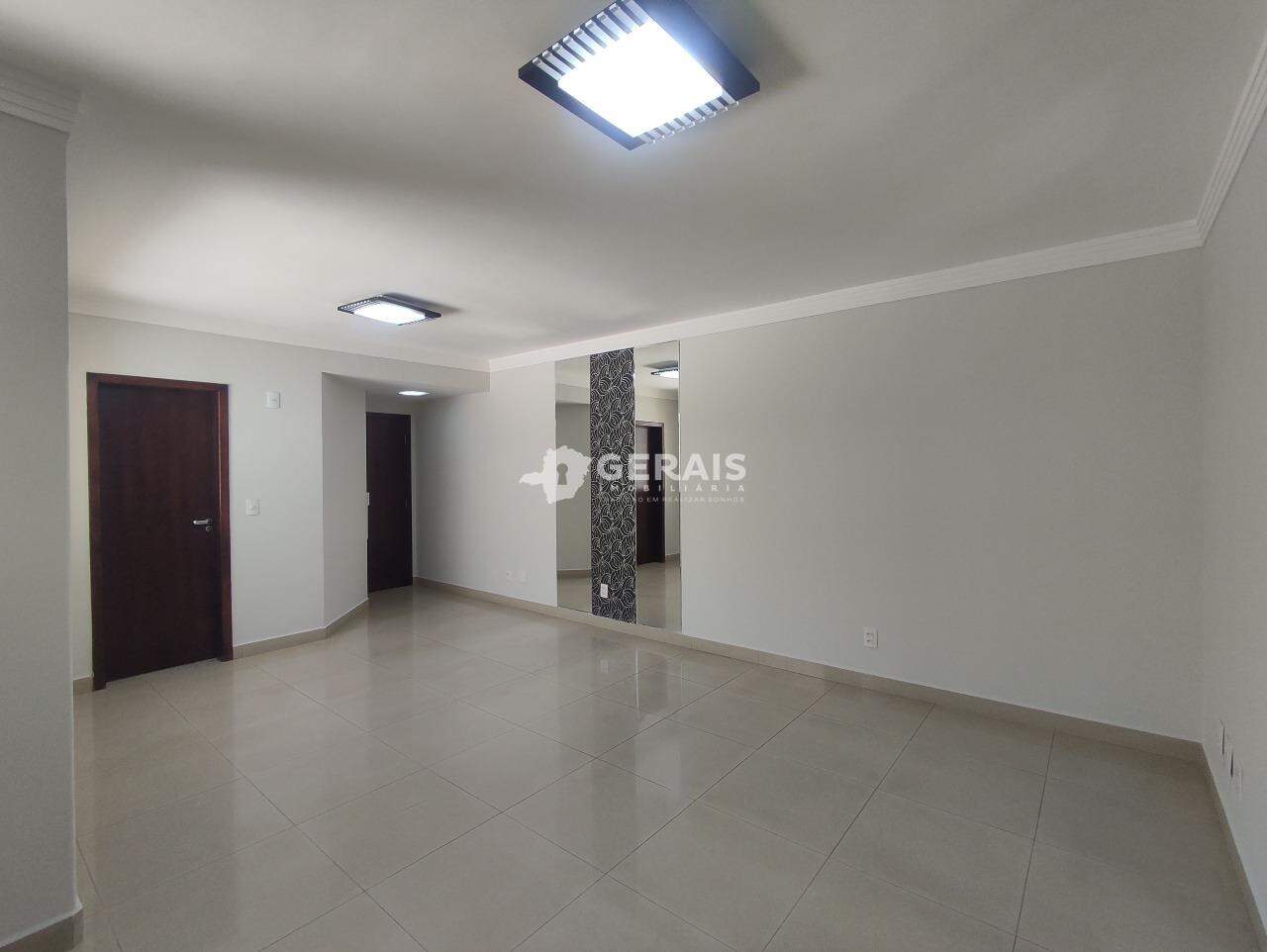 Apartamento à venda no CENTRO: 03- SALA