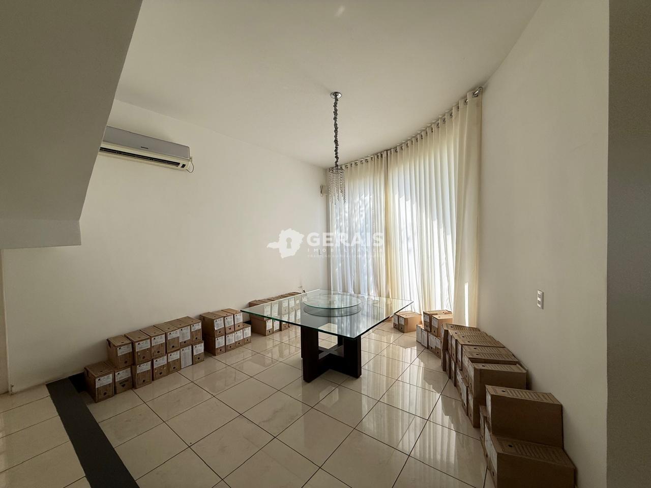 Casa à venda no SANTO ANTÔNIO: 04 - SALA 01