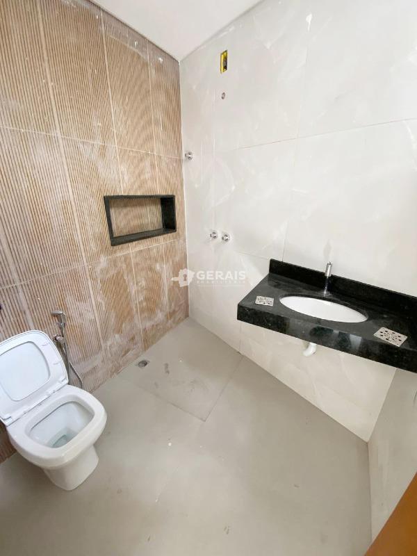 Casa à venda no FABIO NOTINI: 07- BANHO SUÍTE