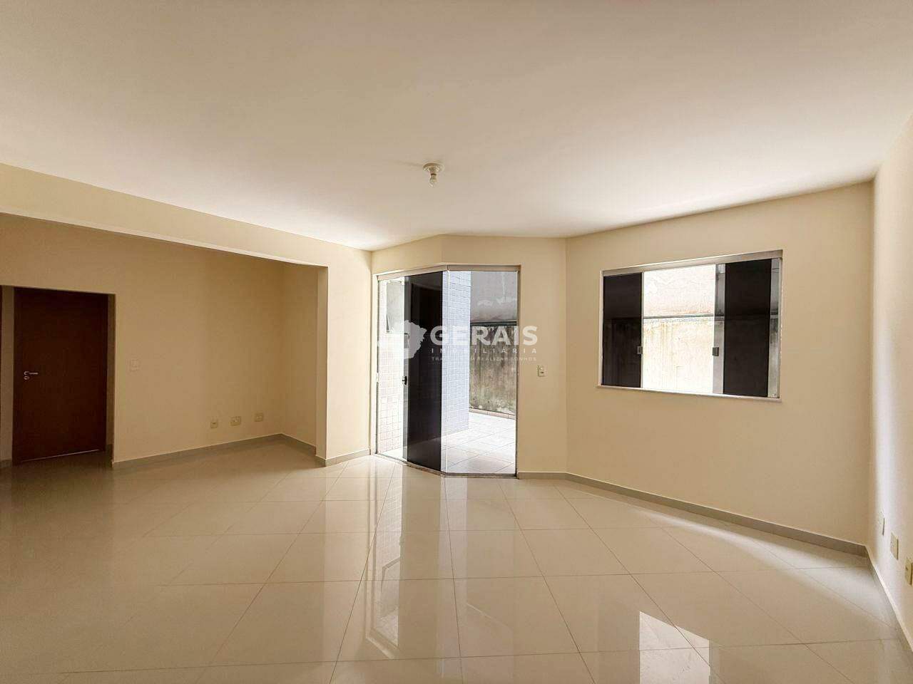 Apartamento à venda no CENTRO: 03- SALA