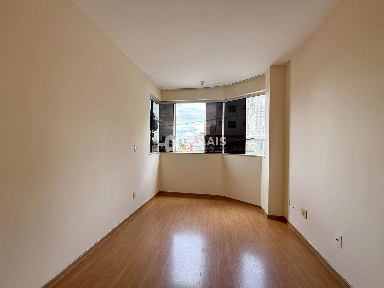 Apartamento à venda no CENTRO: 07- QUARTO 02 SUÍTE 01