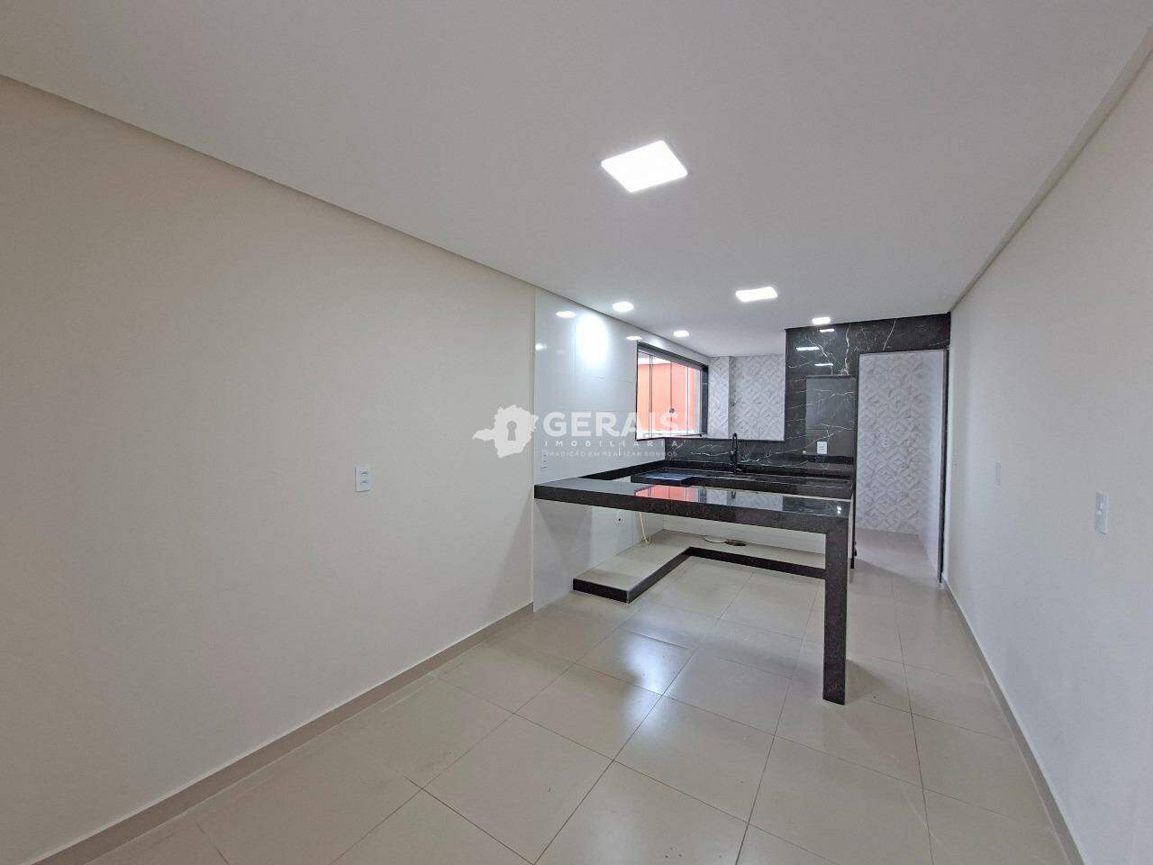 Apartamento para aluguel no MANOEL VALINHAS: 04 - COZINHA