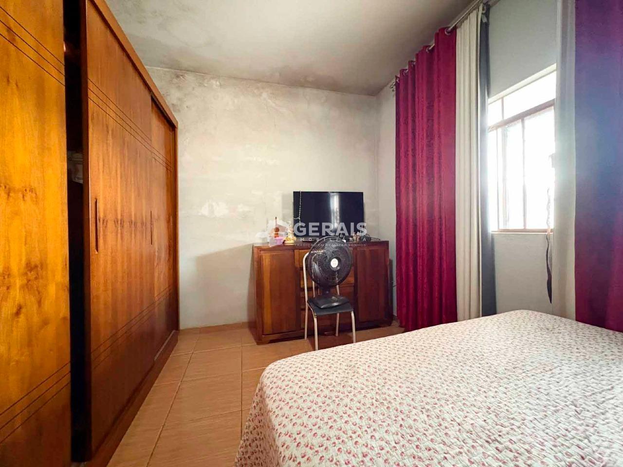 Casa para aluguel no SANTA LÚCIA: 06- QUARTO 03