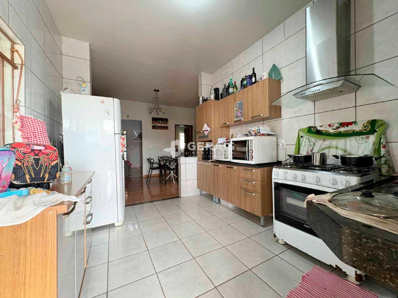 Casa para aluguel no SANTA LÚCIA: 08- COZINHA