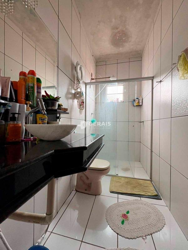 Casa para aluguel no SANTA LÚCIA: 07- BANHO SOCIAL