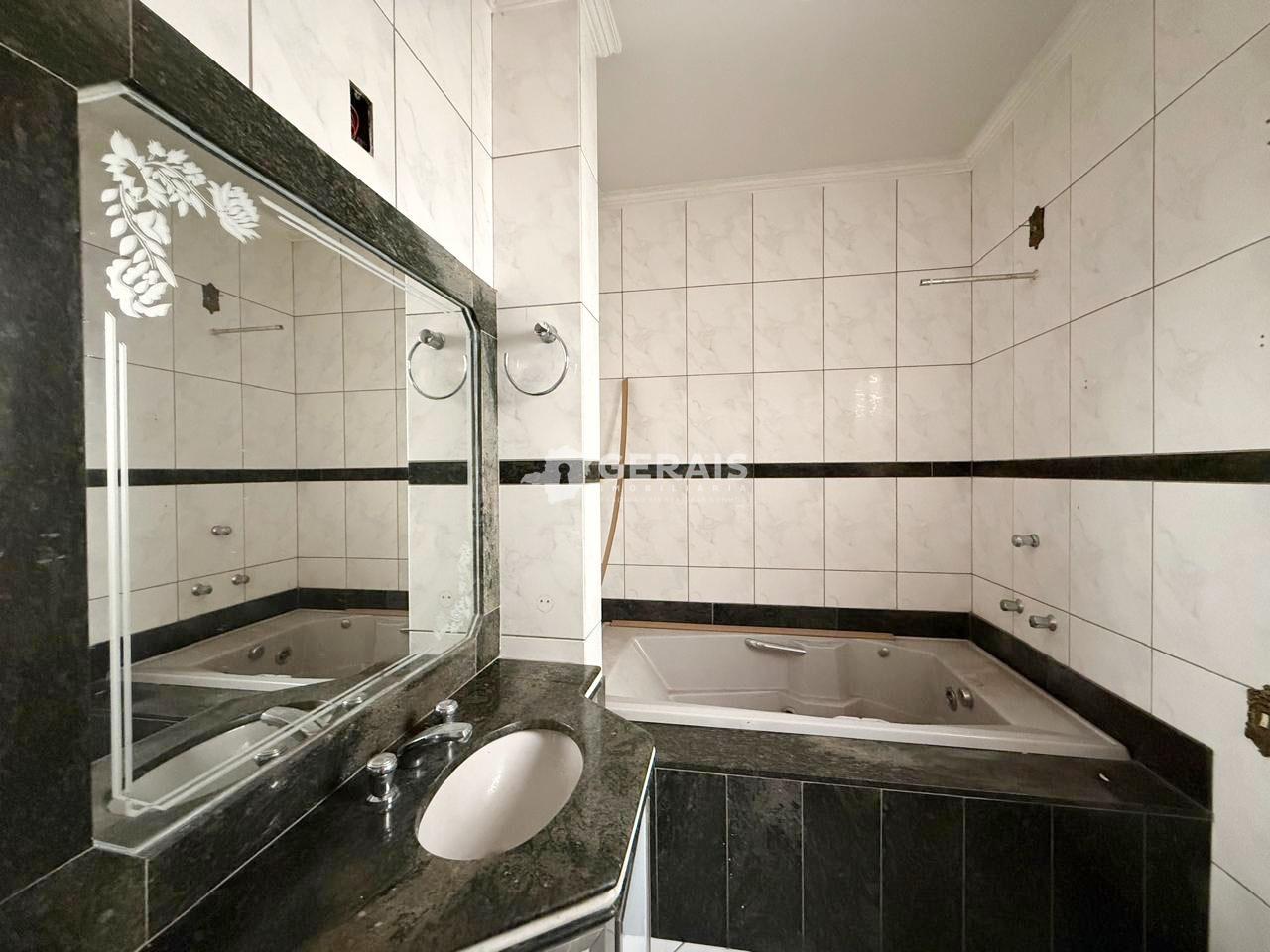 Casa à venda no SÃO SEBASTIÃO: 09- BANHO SUÍTE