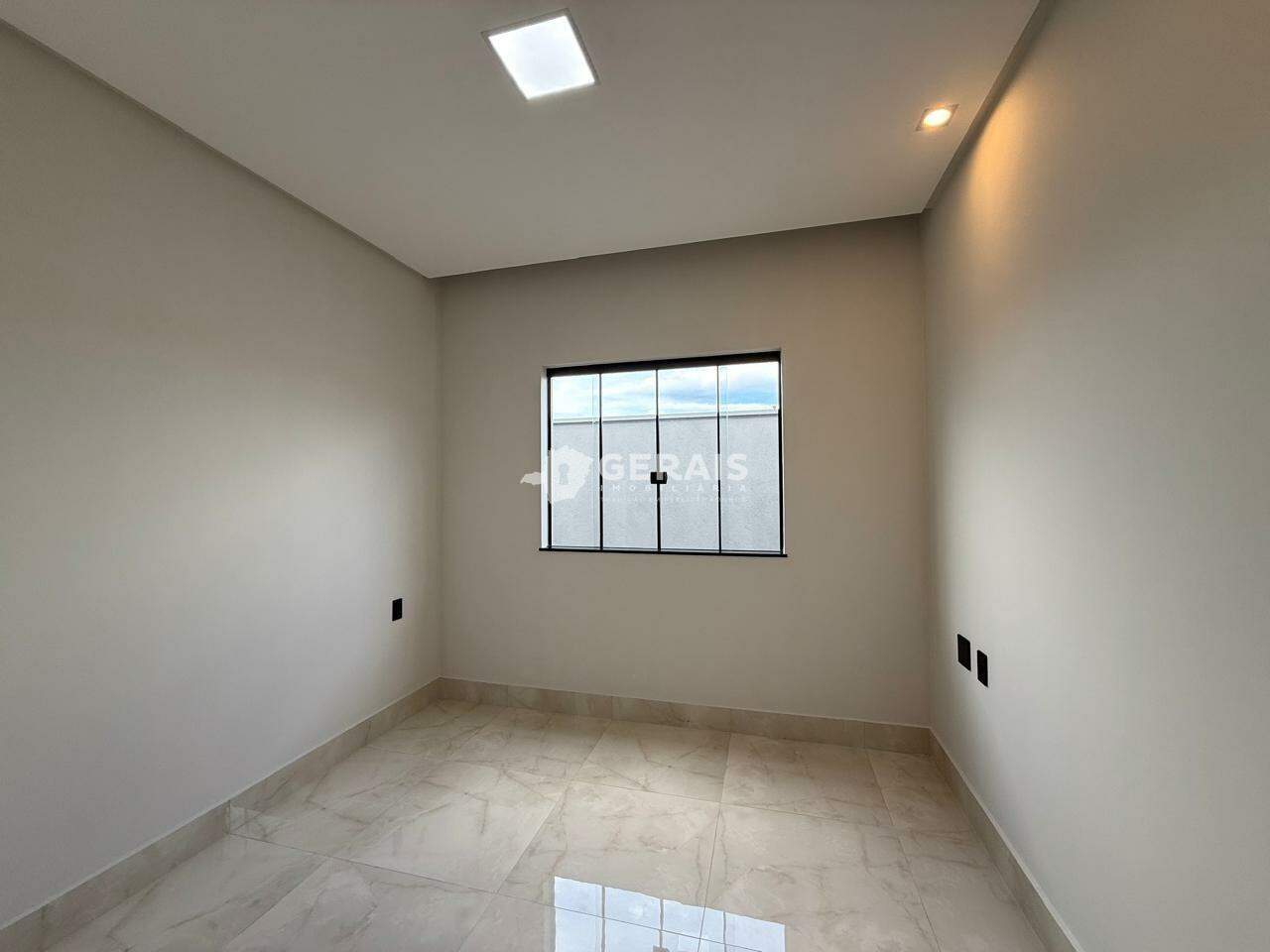 Casa à venda no CHANADOUR: 03- QUARTO 01