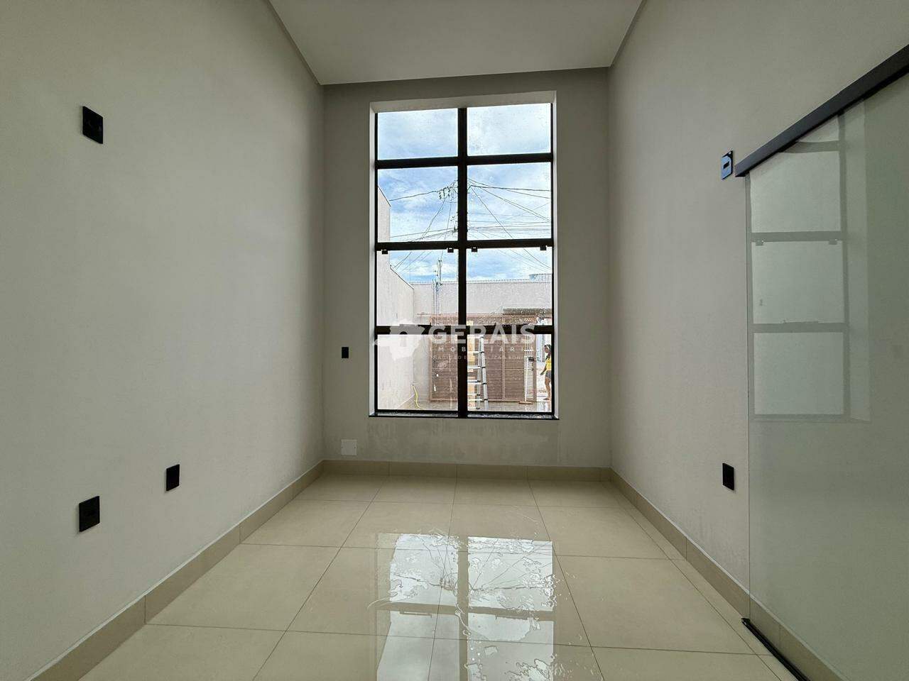 Casa à venda no CHANADOUR: 02- SALA