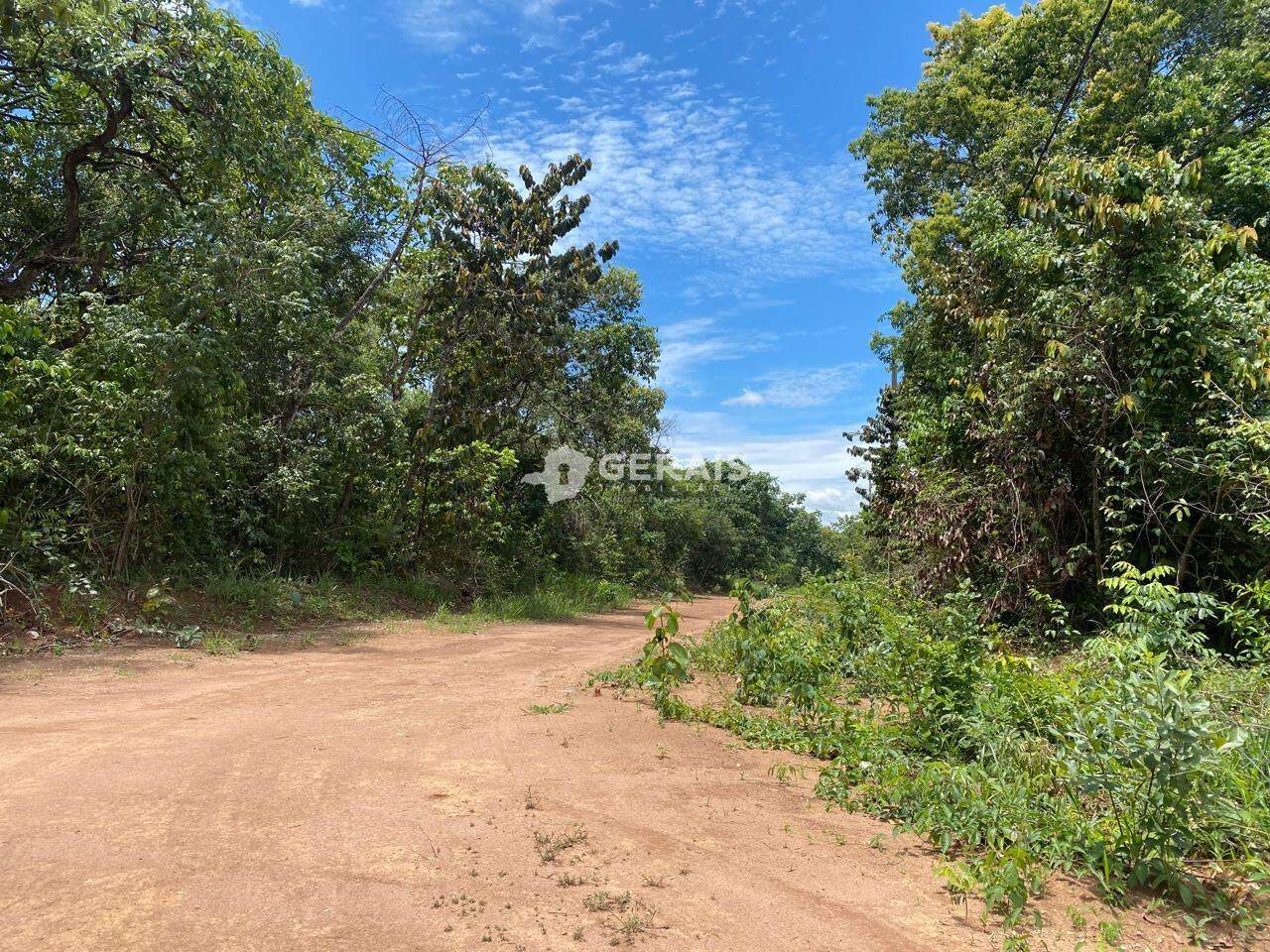 Lote à venda no SOLAR DO TREVO: 05- LOTE