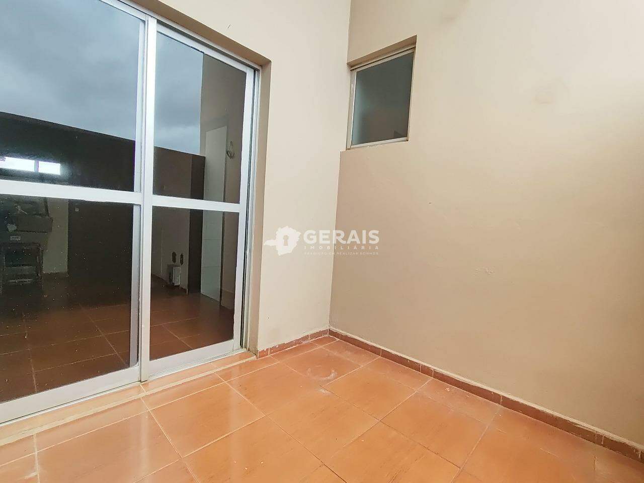 Casa para aluguel no SANTA ROSA: 05- ÁREA DE CLARIDADE