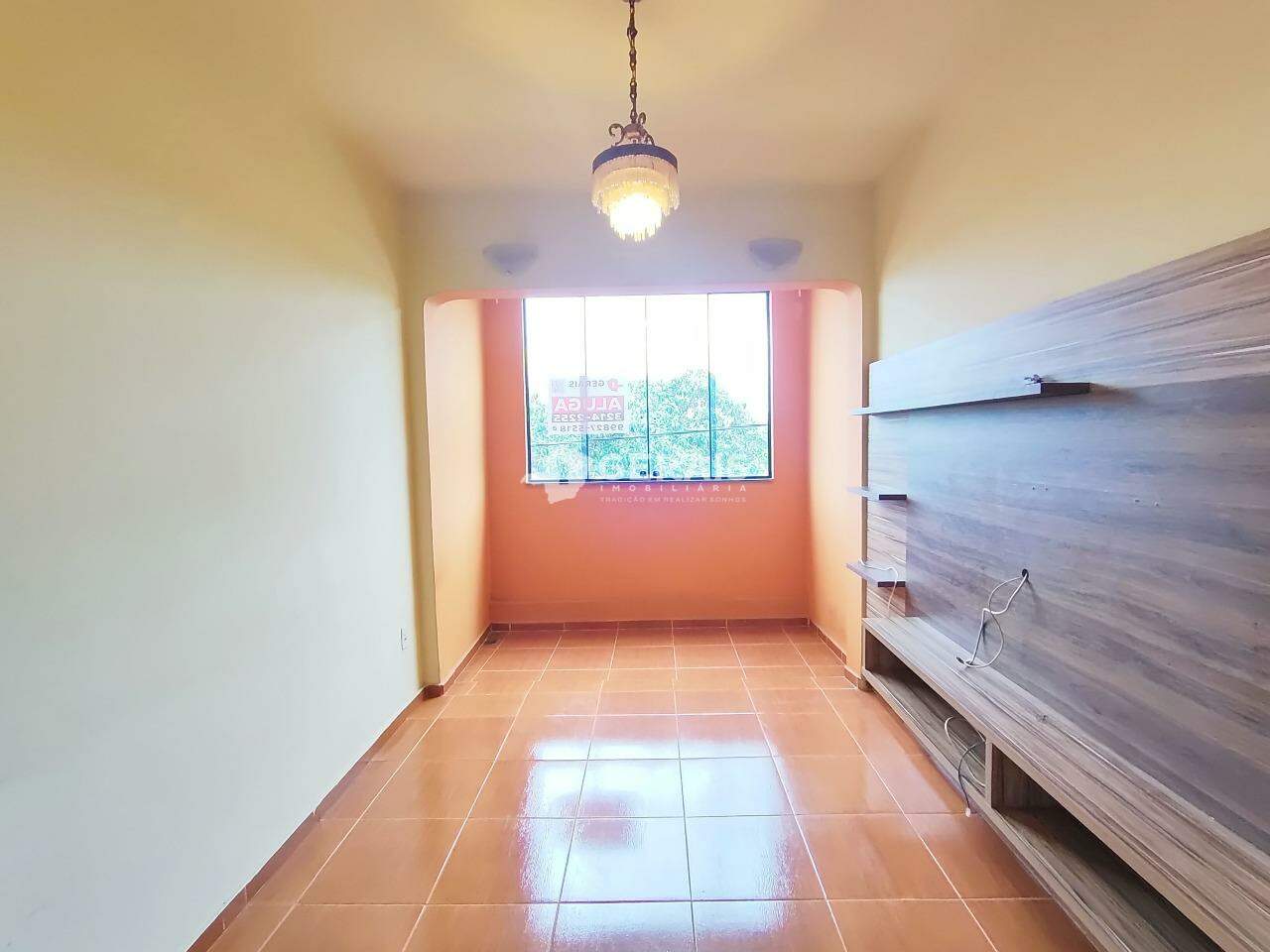 Casa para aluguel no SANTA ROSA: 03- SALA