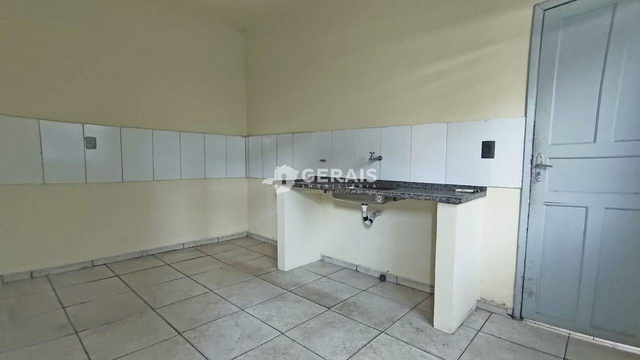 Barracão para aluguel no PLANALTO: 07 - COZINHA