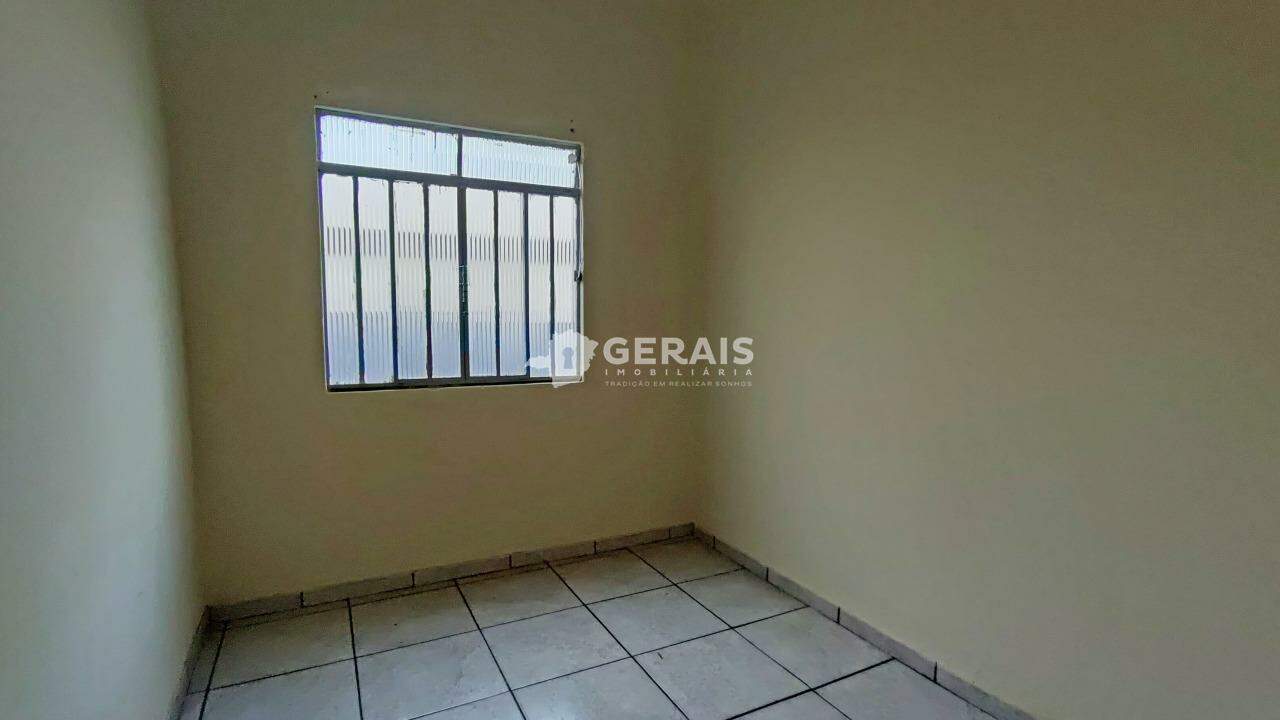 Barracão para aluguel no PLANALTO: 04 - QUARTO 01