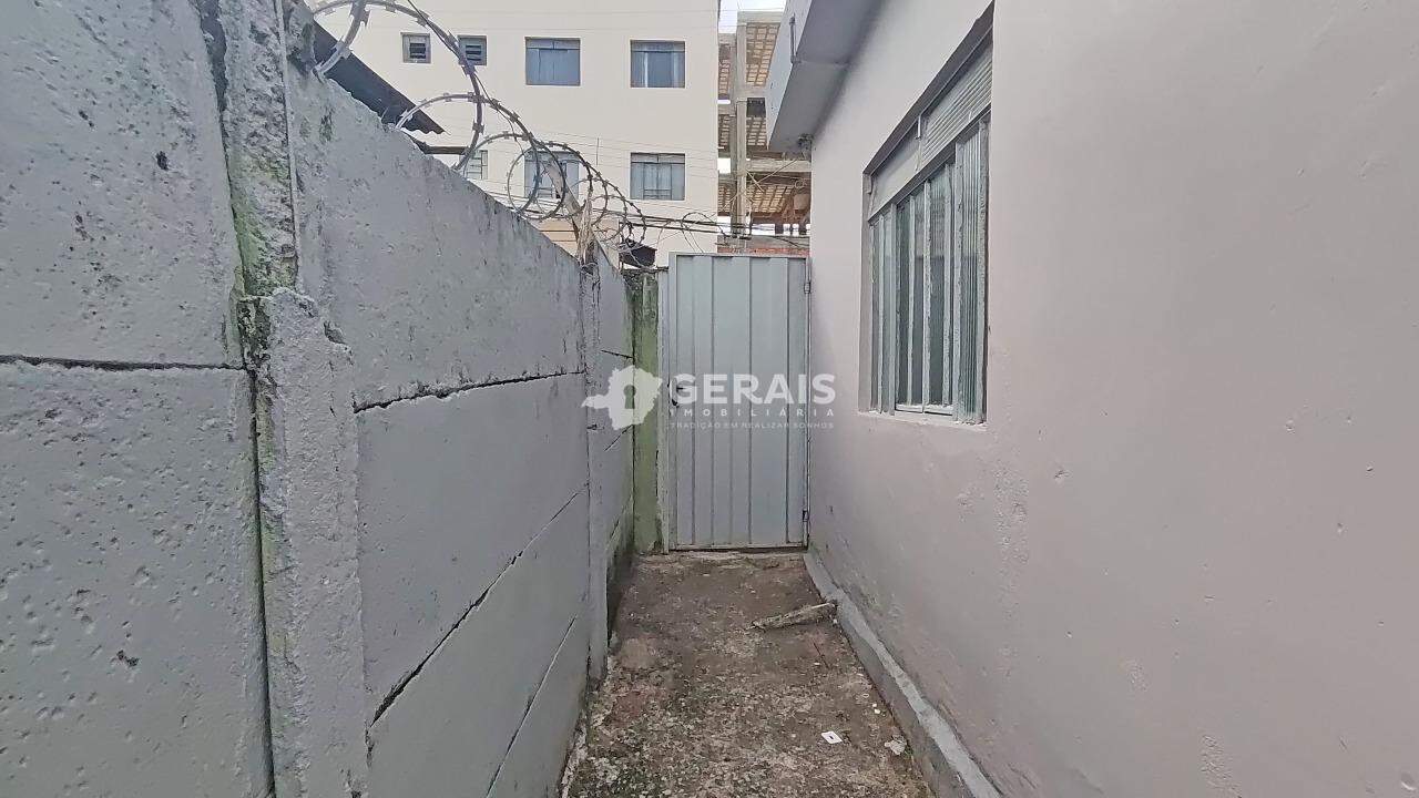 Barracão para aluguel no PLANALTO: 08 - ÁREA DE SERVIÇO