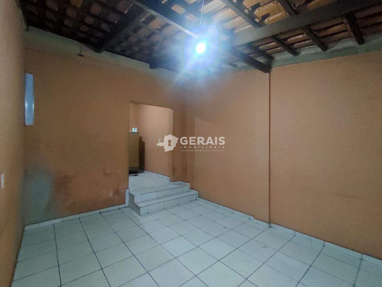 Casa à venda no INTERLAGOS: 06- COZINHA 01