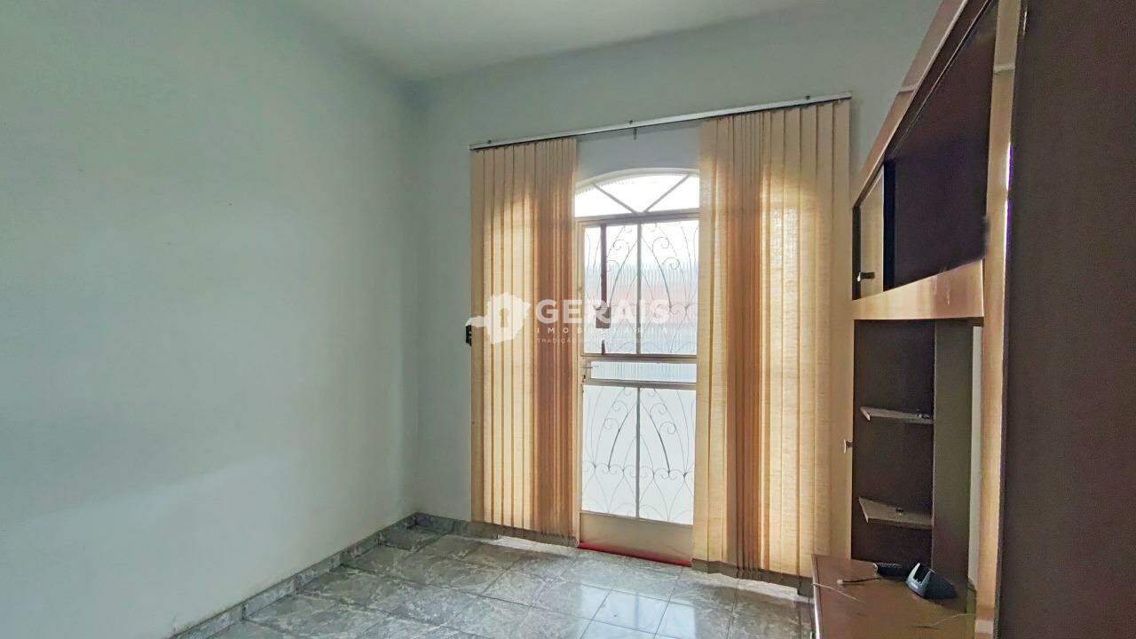 Casa para aluguel no TIETE: 03- SALA