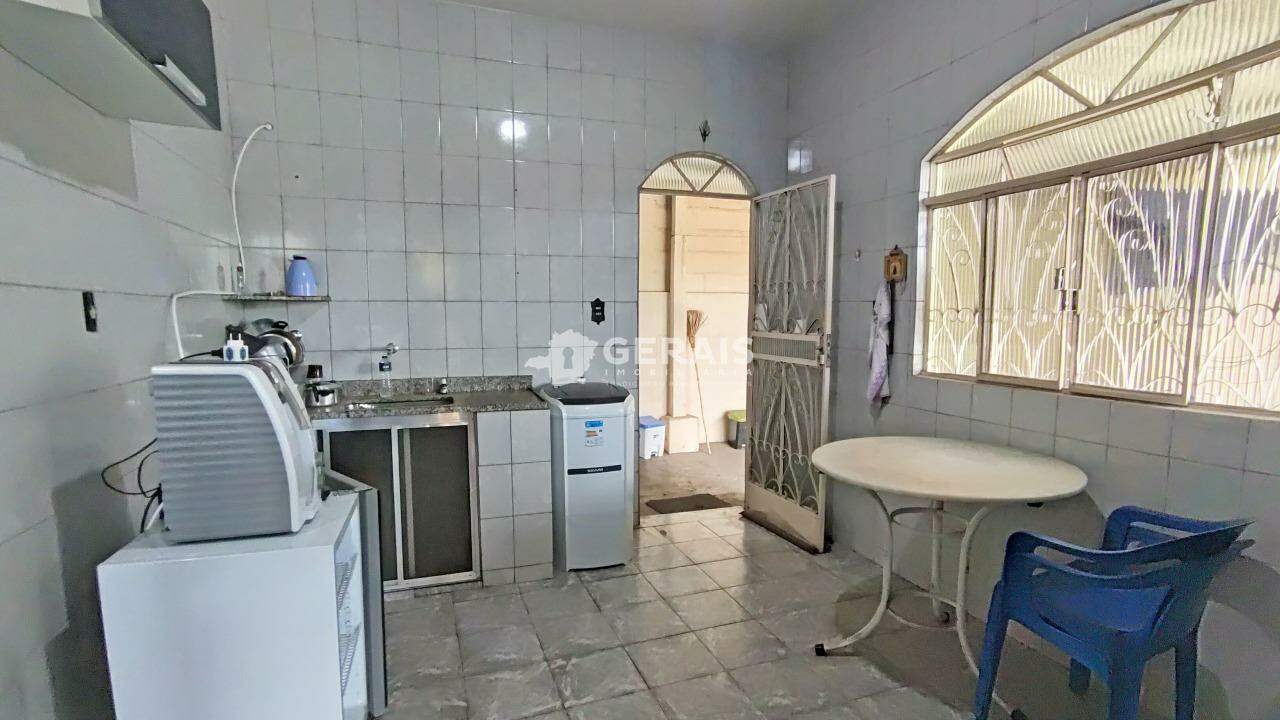 Casa para aluguel no TIETE: 09- COZINHA