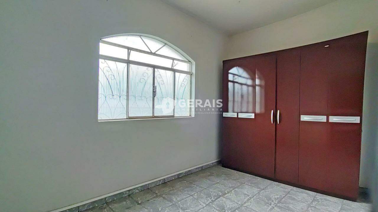 Casa para aluguel no TIETE: 05- QUARTO 01