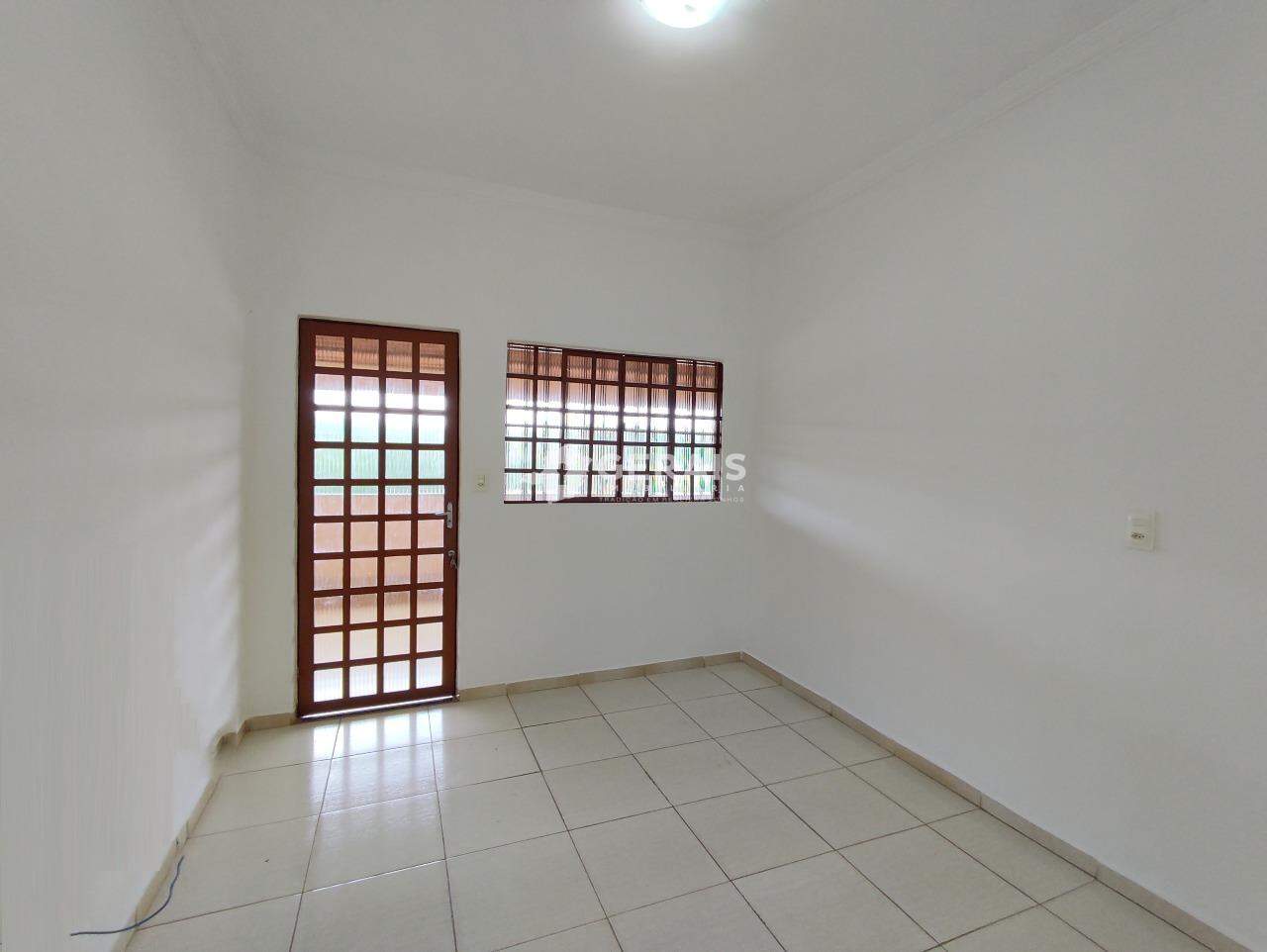 Casa para aluguel no SANTO ANDRE: 03- SALA