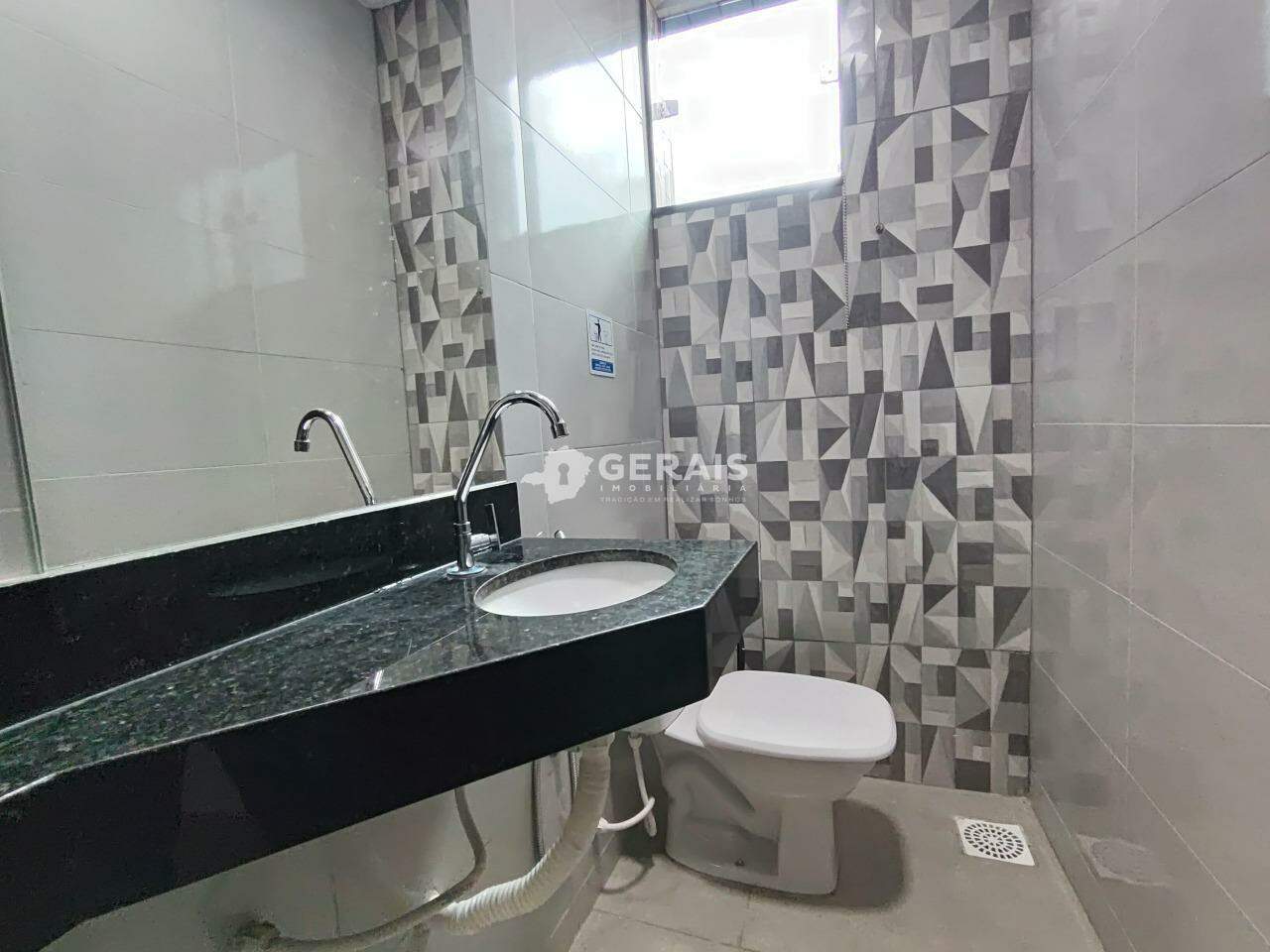 Galpão para aluguel no DAS OLIVEIRAS: 08- BANHEIRO 02