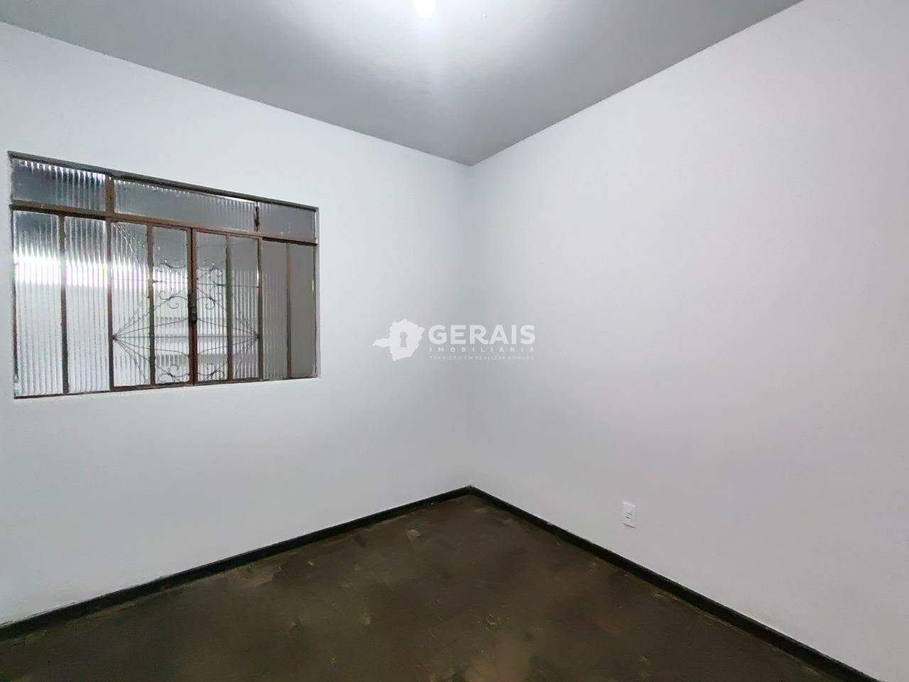 Casa para aluguel no SÃO JOSÉ: 04- QUARTO 01