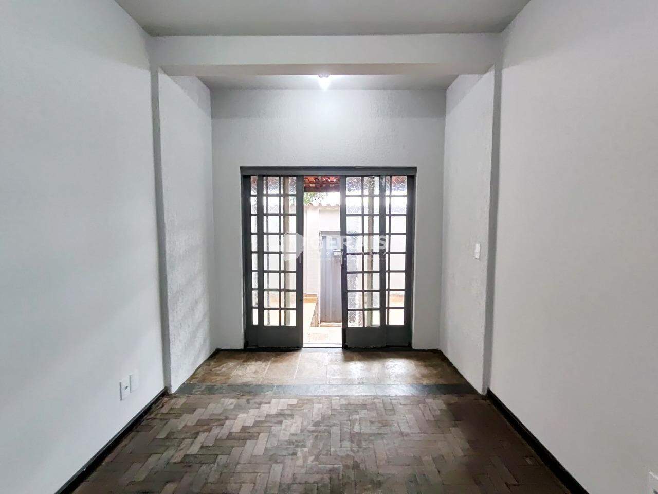 Casa para aluguel no SÃO JOSÉ: 03- SALA