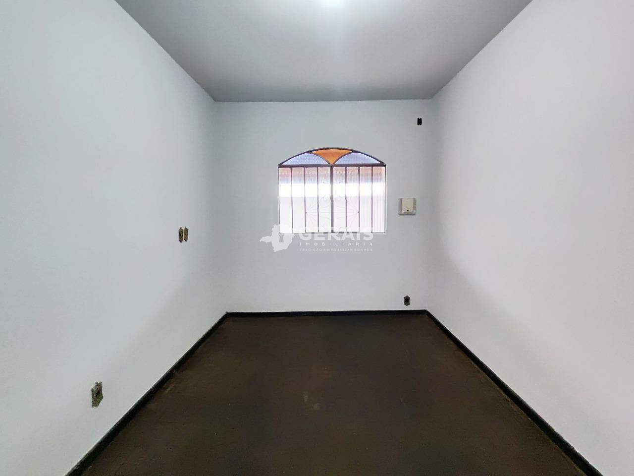 Casa para aluguel no SÃO JOSÉ: 06- QUARTO 03