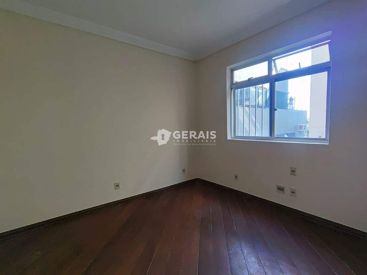 Apartamento para aluguel no VILA CRUZEIRO: 04- QUARTO 01