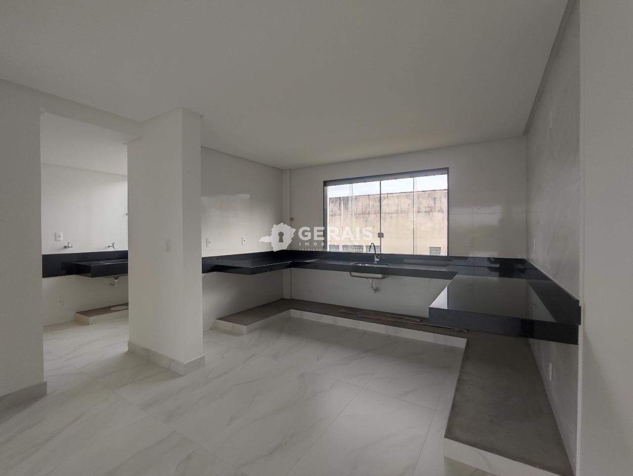 Apartamento à venda no BELVEDERE: 07 - COZINHA