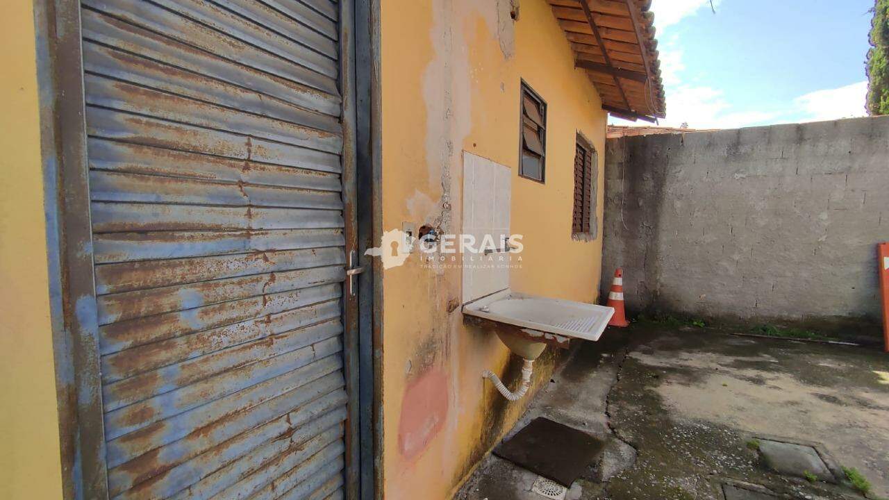 Casa à venda no JARDIM COPACABANA: 08 - ÁREA DE SERVIÇO