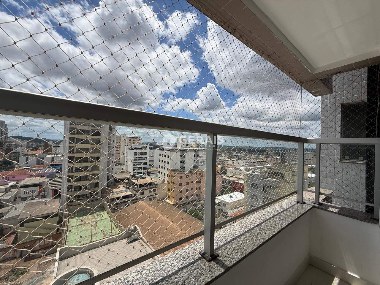 Apartamento à venda no CENTRO: 07- SACADA