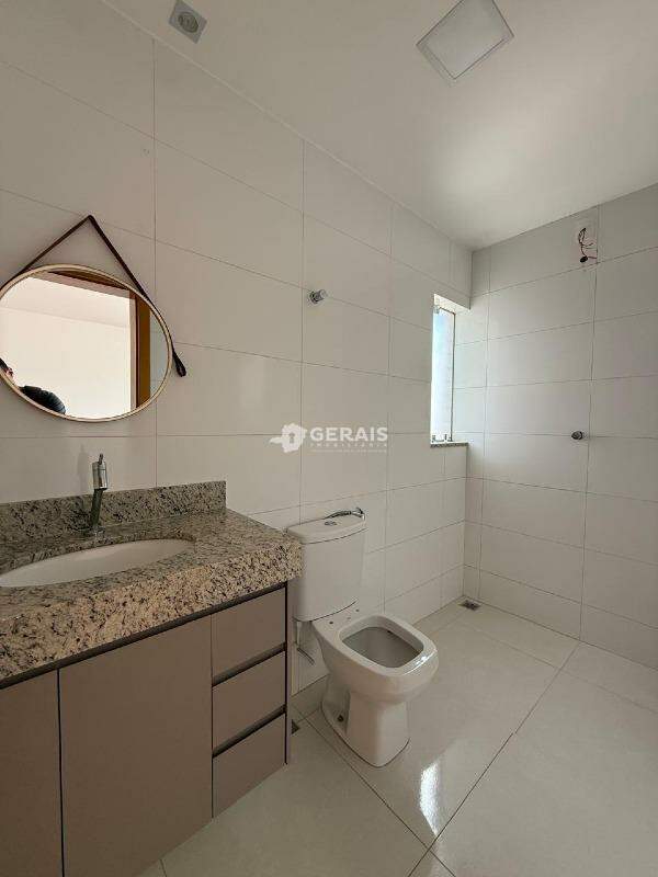 Apartamento à venda no CENTRO: 09- BANHO SUÍTE 