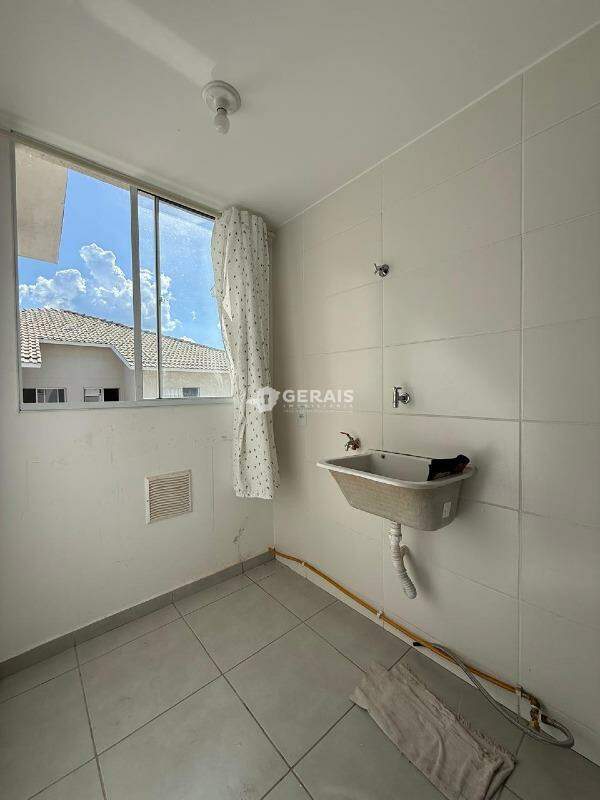 Apartamento à venda no CHÁCARA SANTA RITA: 07- ÁREA DE SERVIÇO