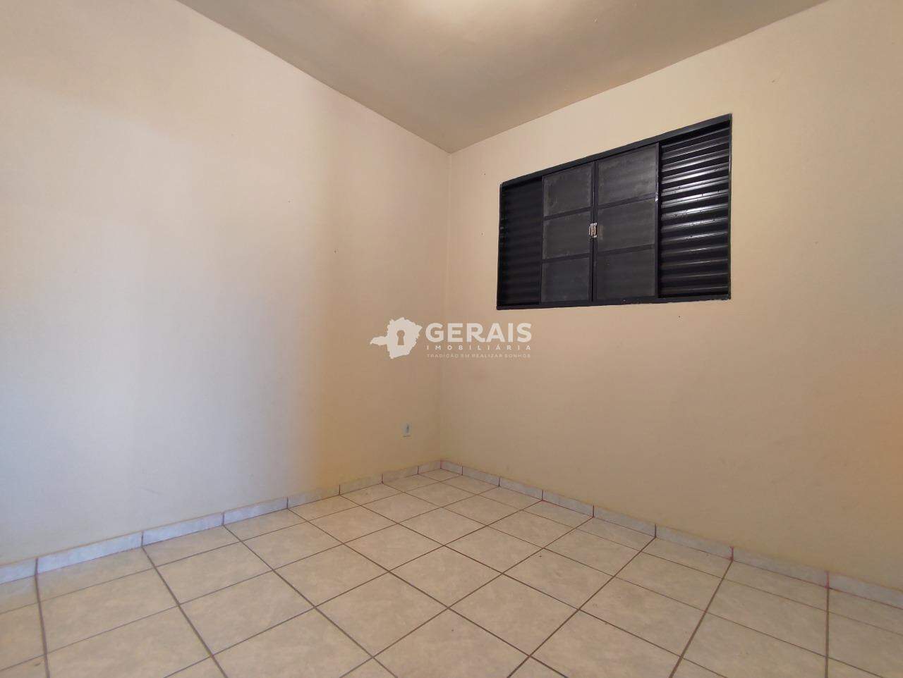 Casa para aluguel no NOVA FORTALEZA: 05- QUARTO 01