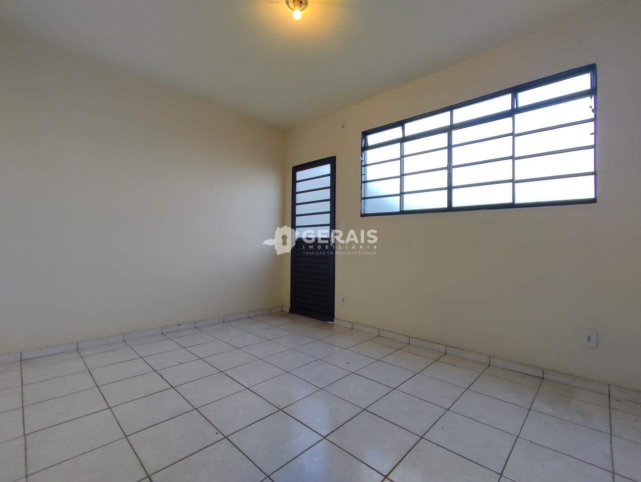 Casa para aluguel no NOVA FORTALEZA: 03- SALA