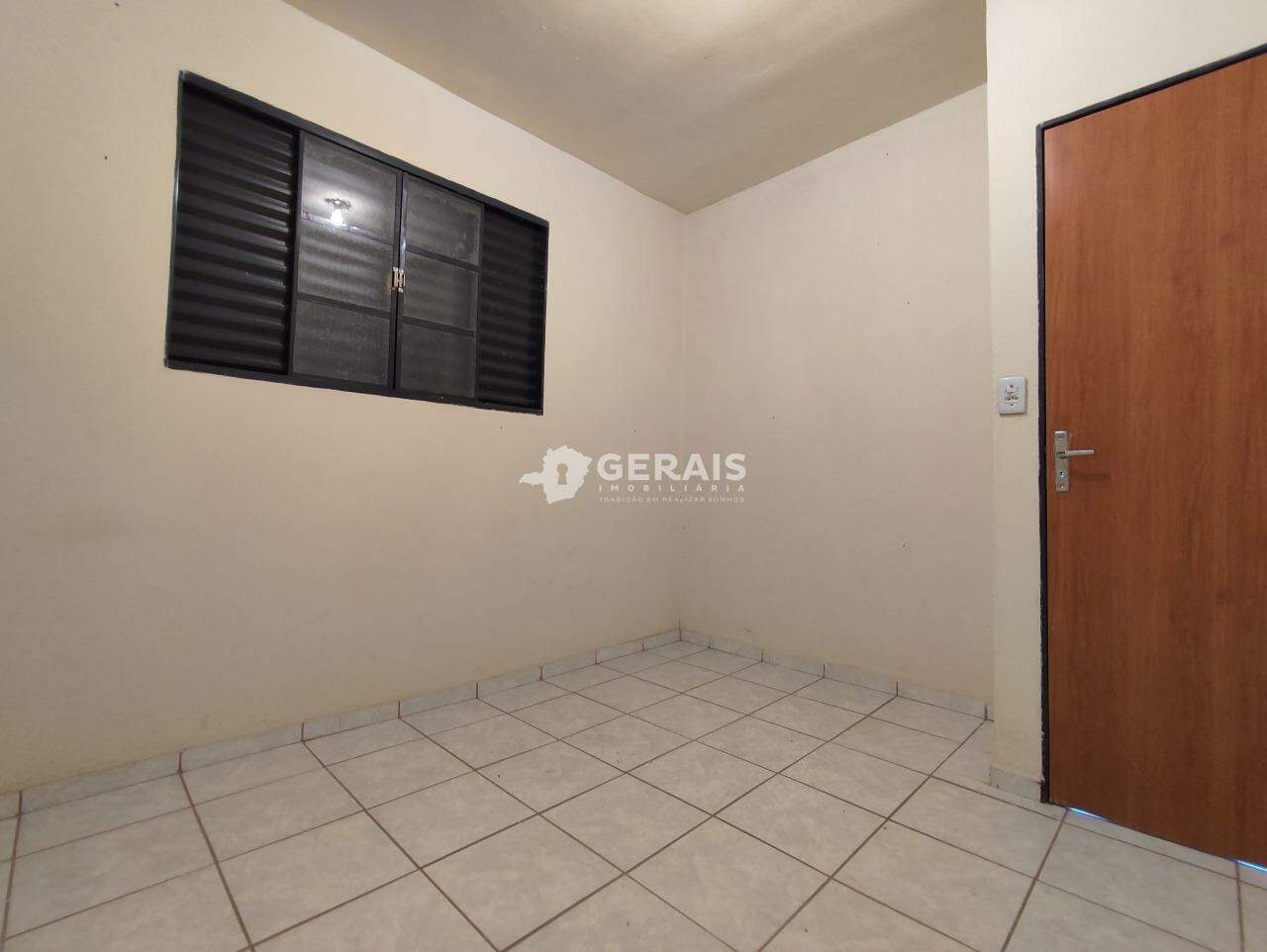 Casa para aluguel no NOVA FORTALEZA: 06- QUARTO 02