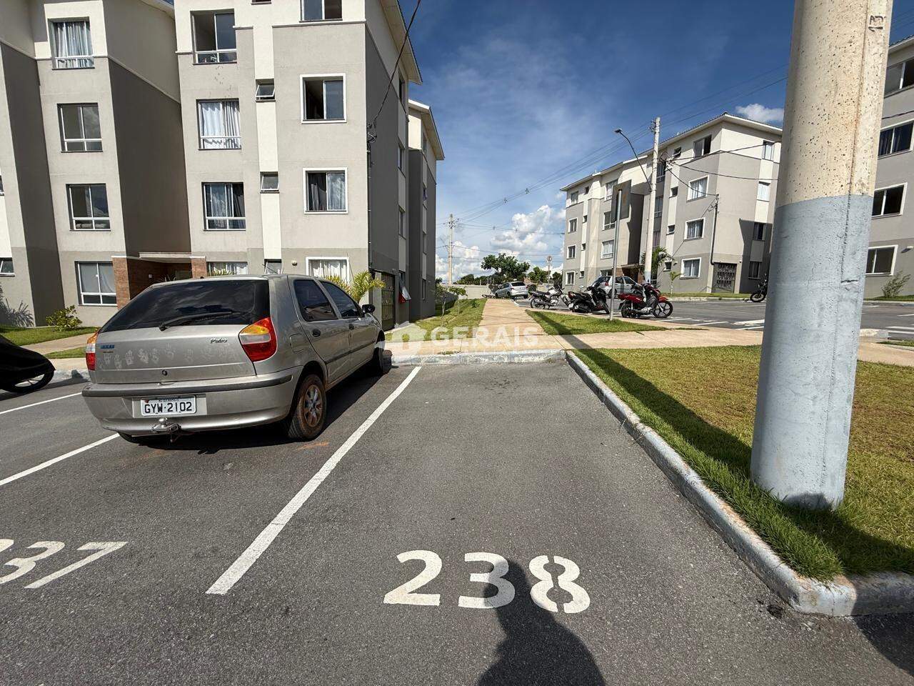 Apartamento para aluguel no QUINTINO: 08- GARAGEM