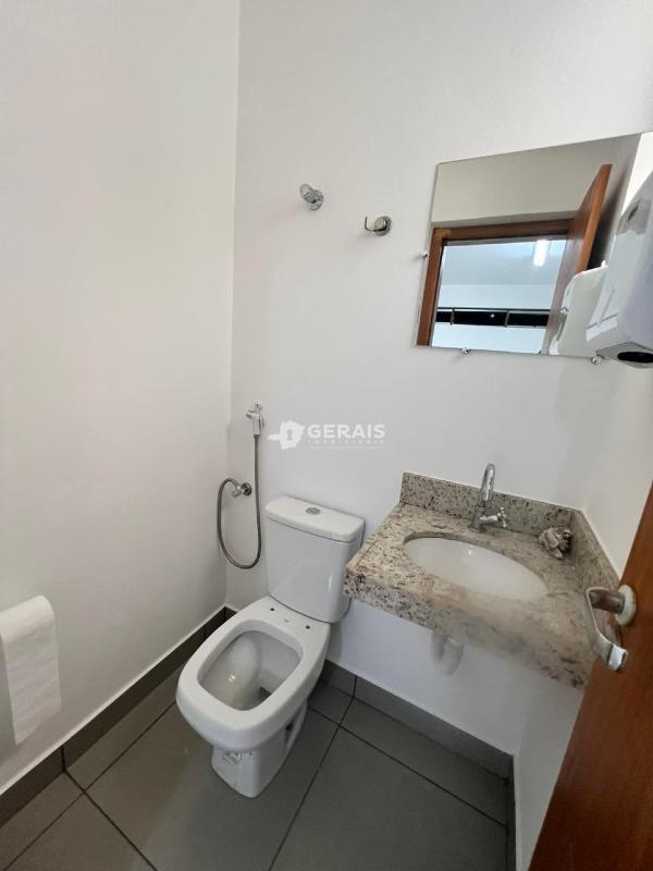 Sala à venda no CENTRO: 07- BANHEIRO